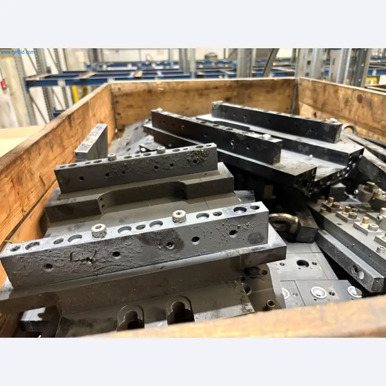 ae group - Anlagen und Maschinen zur Herstellung von Leichtmetall-Druckgusserzeugnissen (Powertrain u. Strukturteile) - AUKTION-12