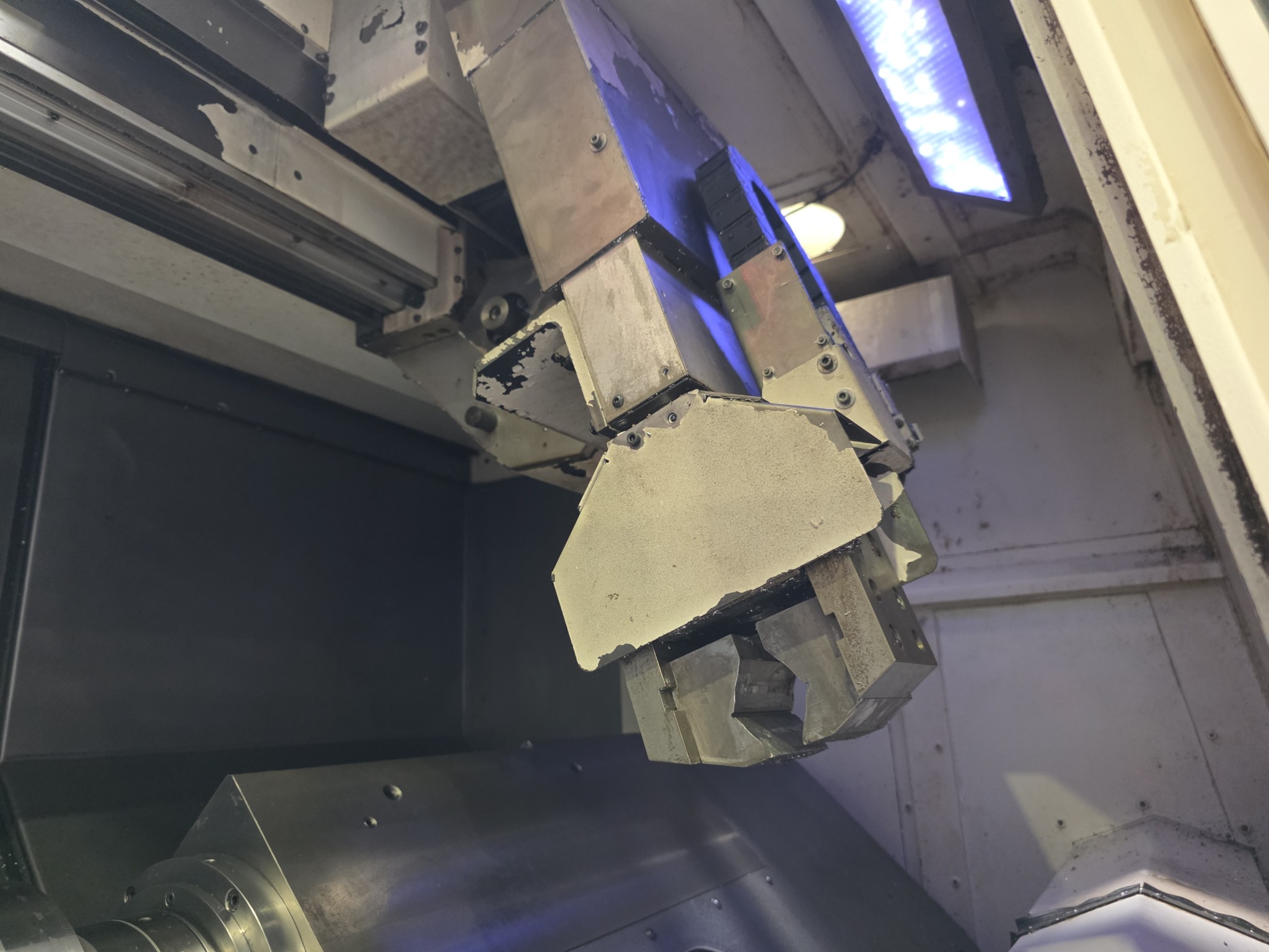 ae group - Melting store, Aluminum die casting machines 6,600 - 35,000 kN, Mechanical processing - PRIVATE TREATY SALE-31