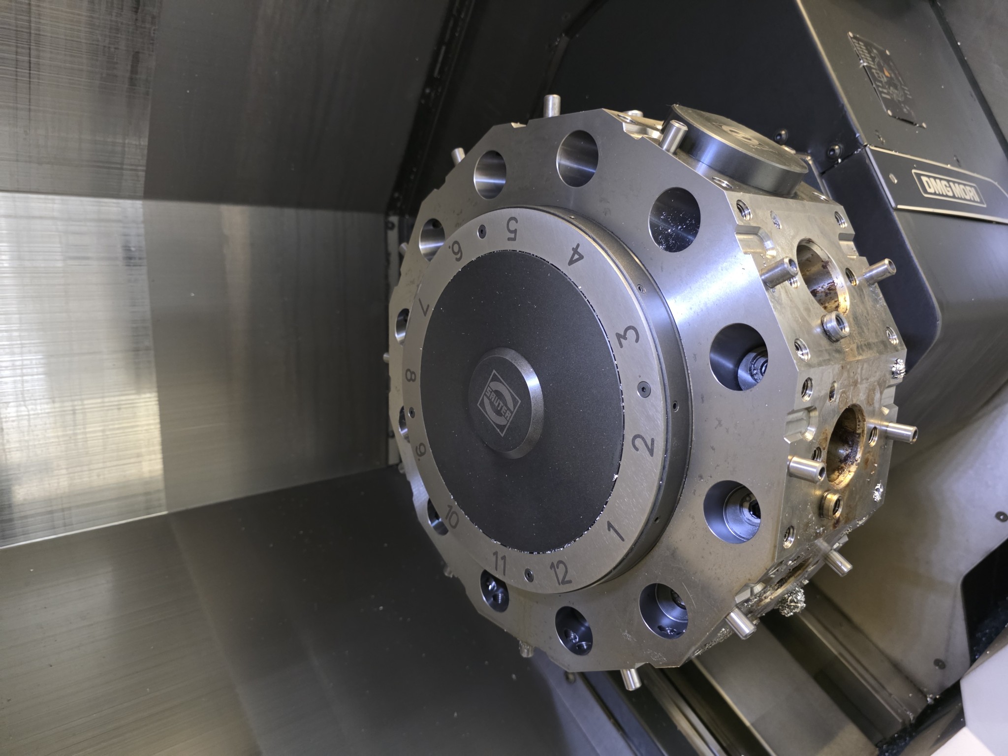 ae group - Melting store, Aluminum die casting machines 6,600 - 35,000 kN, Mechanical processing - PRIVATE TREATY SALE-16
