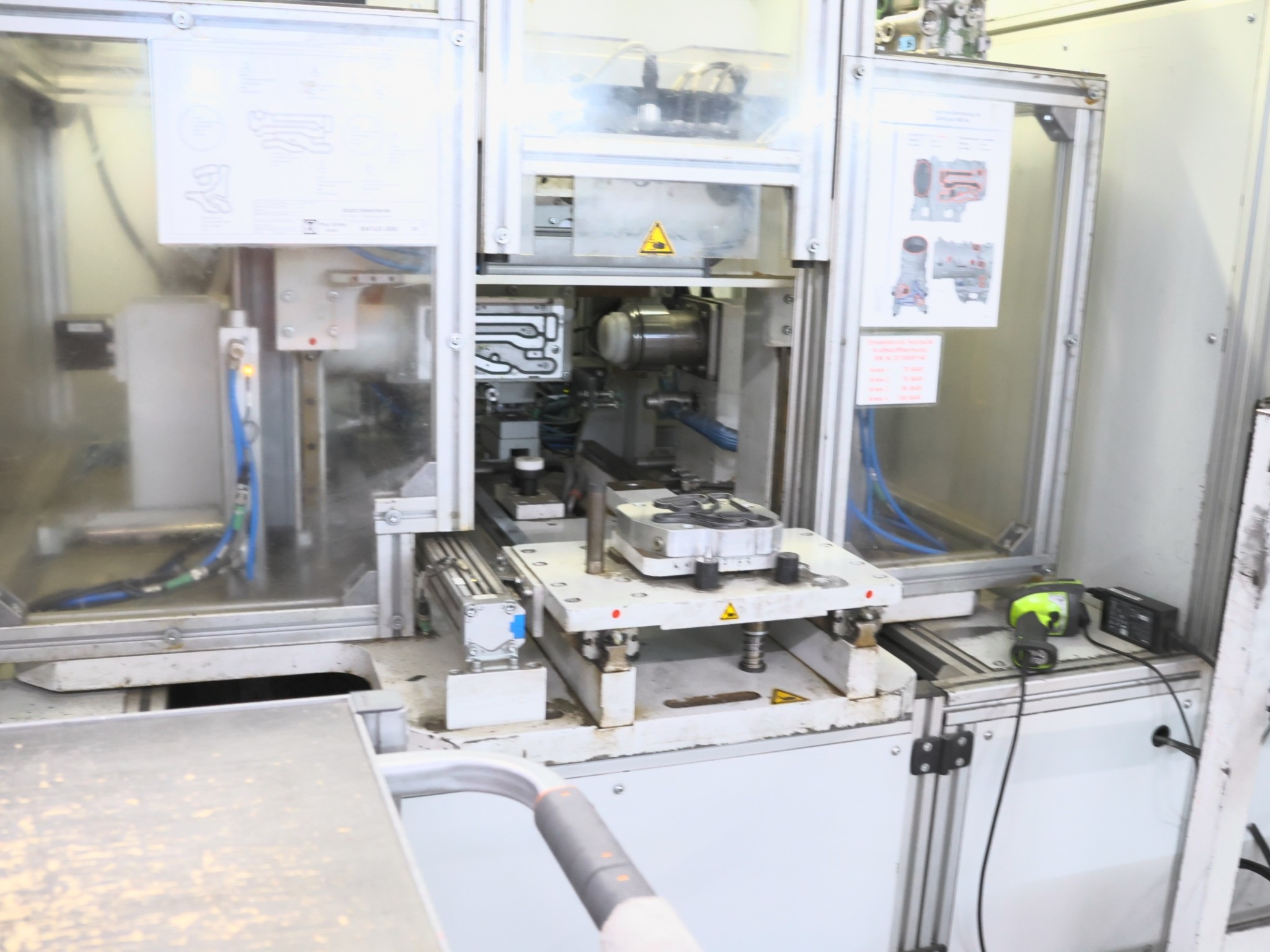 ae group - Anlagen und Maschinen zur Herstellung von Leichtmetall-Druckgusserzeugnissen (Powertrain u. Strukturteile)-6