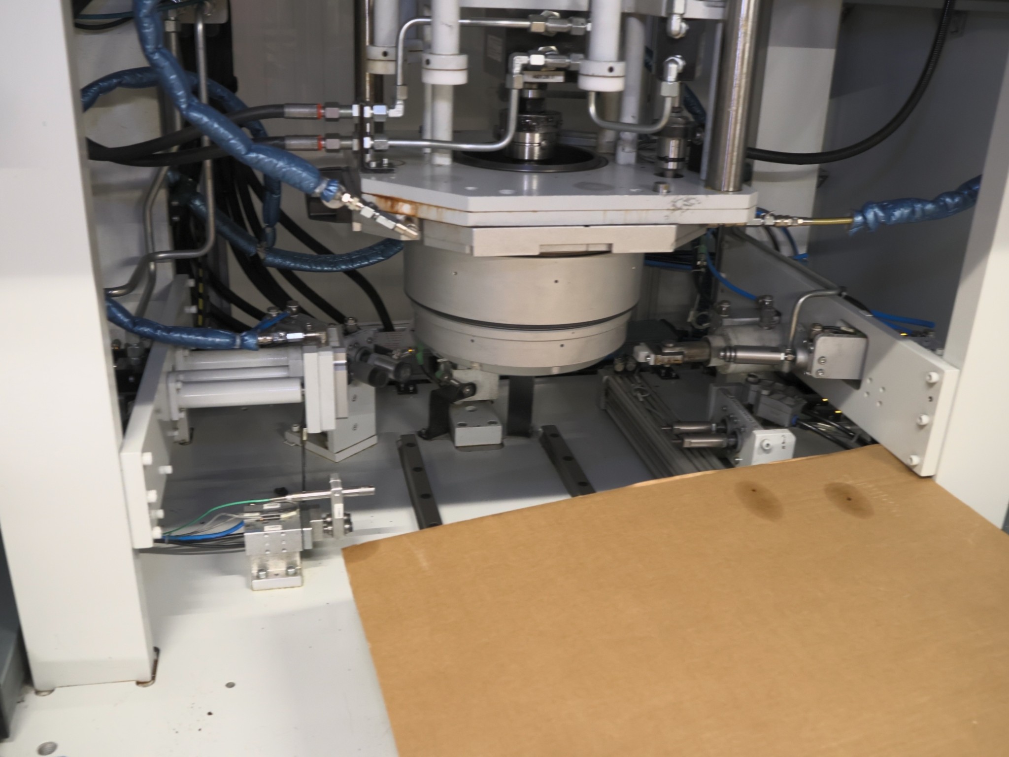 ae group - Anlagen und Maschinen zur Herstellung von Leichtmetall-Druckgusserzeugnissen (Powertrain u. Strukturteile)-8