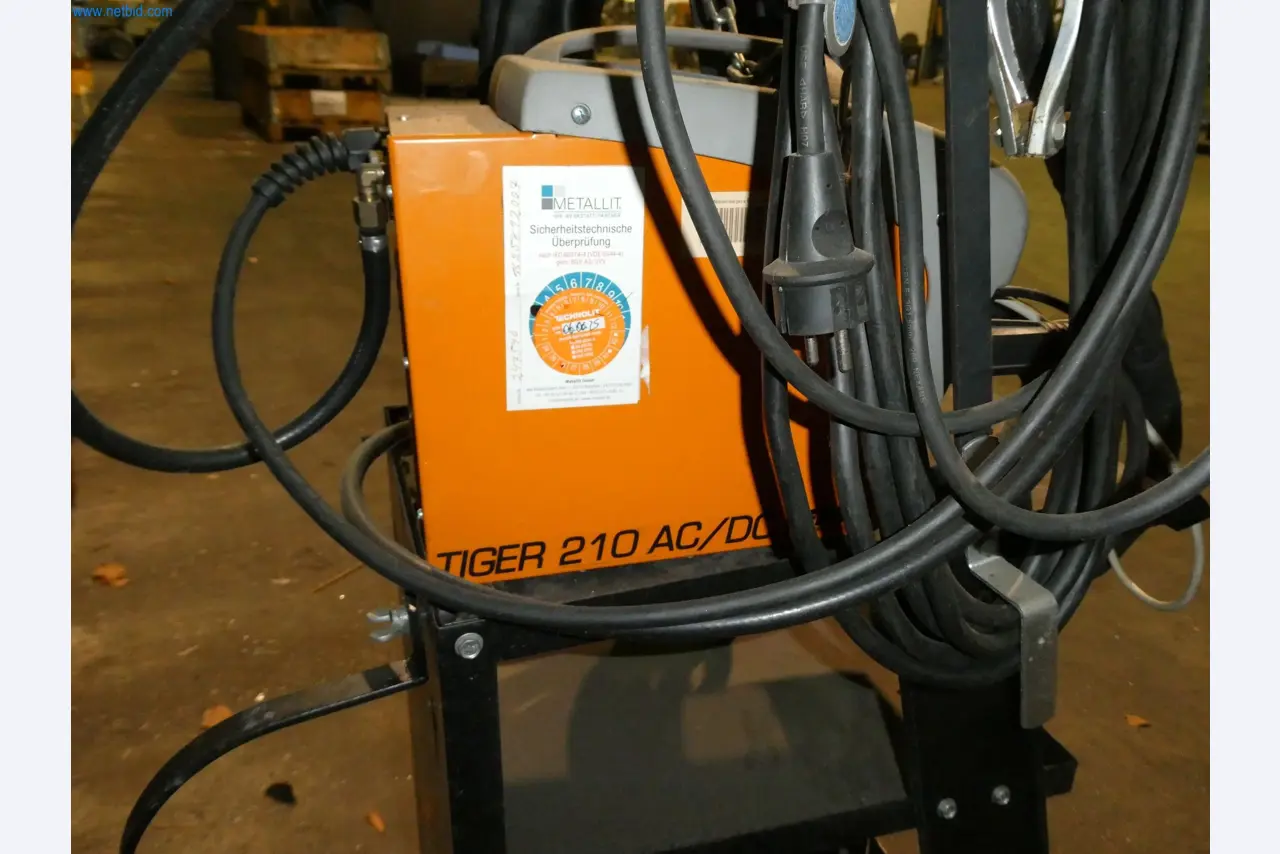 Machines & systems for light metal die casting (powertrain & structural parts)-5