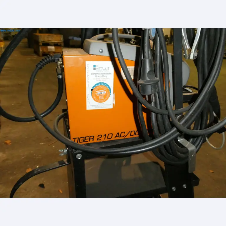 Machines & systems for light metal die casting (powertrain & structural parts)-5