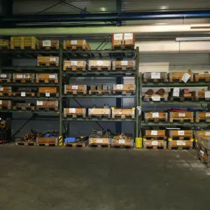 8 lfm. Pallet storage rack