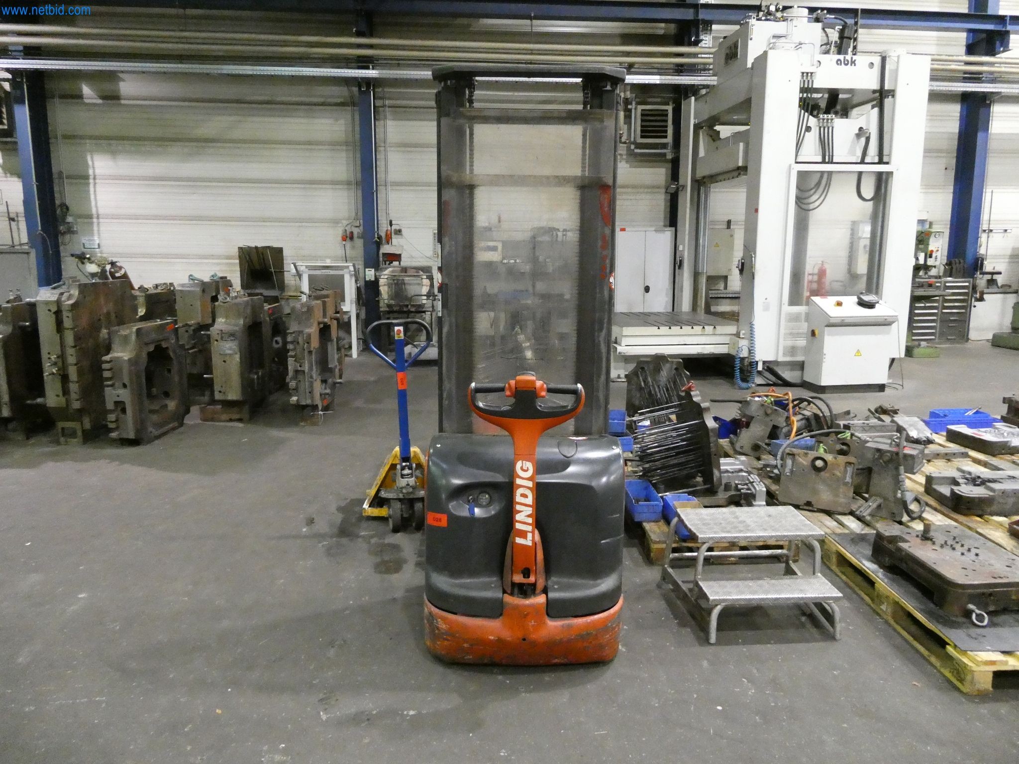 Machines & systems for light metal die casting (powertrain & structural parts)-2