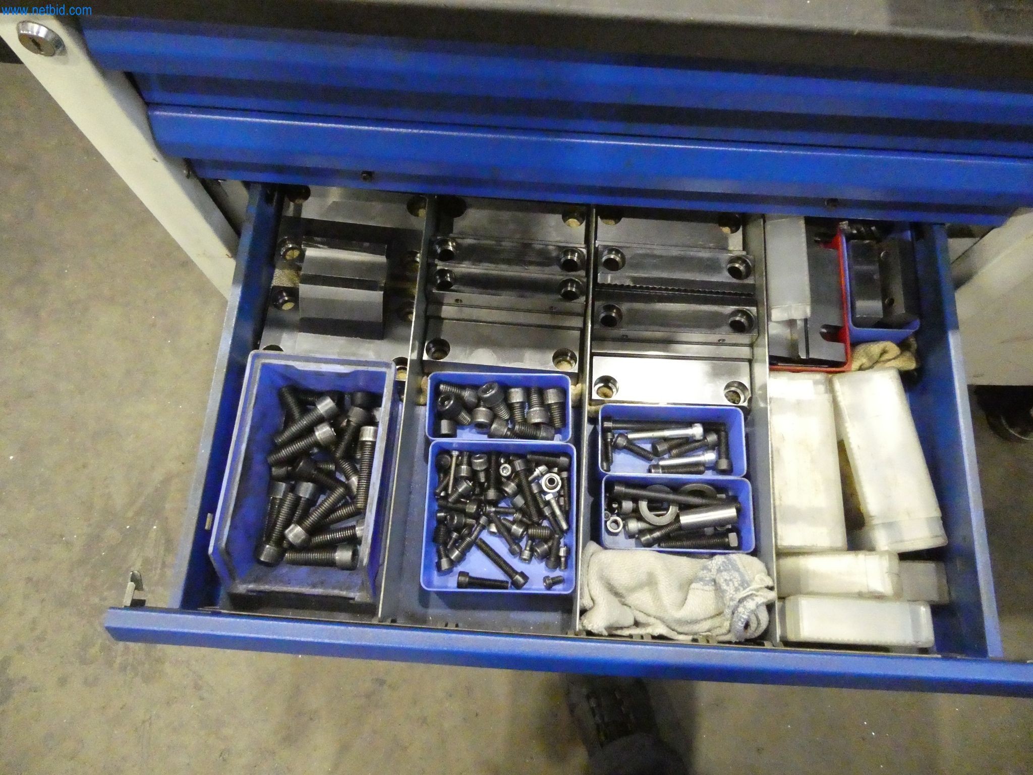 Machines & systems for light metal die casting (powertrain & structural parts)-7