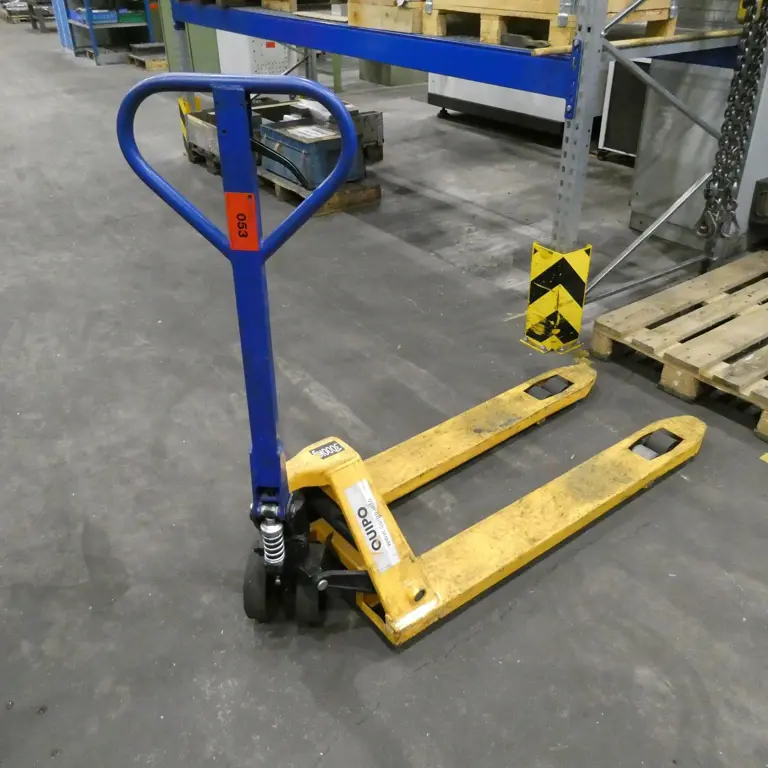 Lift truck (later release 30.10.2026) Quipo