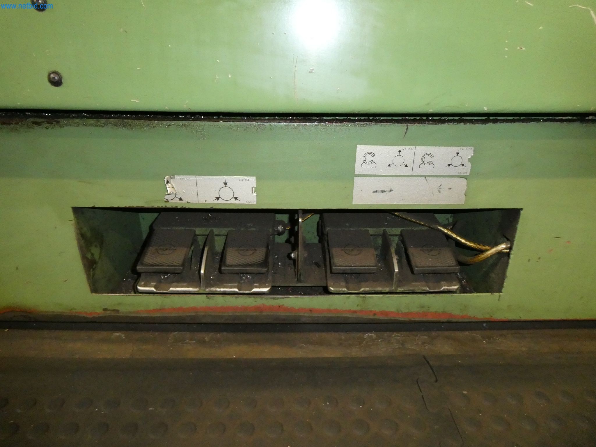 Máquinas e sistemas para a fundição injectada de metais ligeiros (grupos motopropulsores e peças estruturais)-16