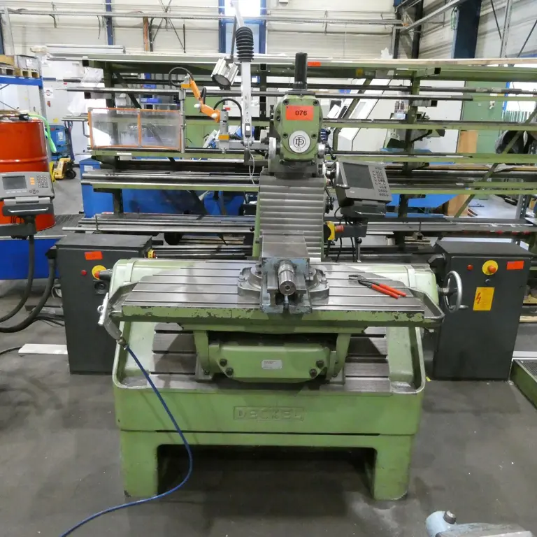 Universal milling machine Deckel FP3L