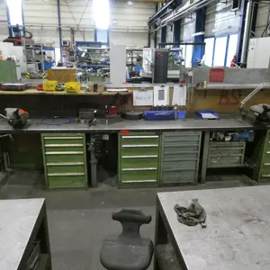 2 Workbenches