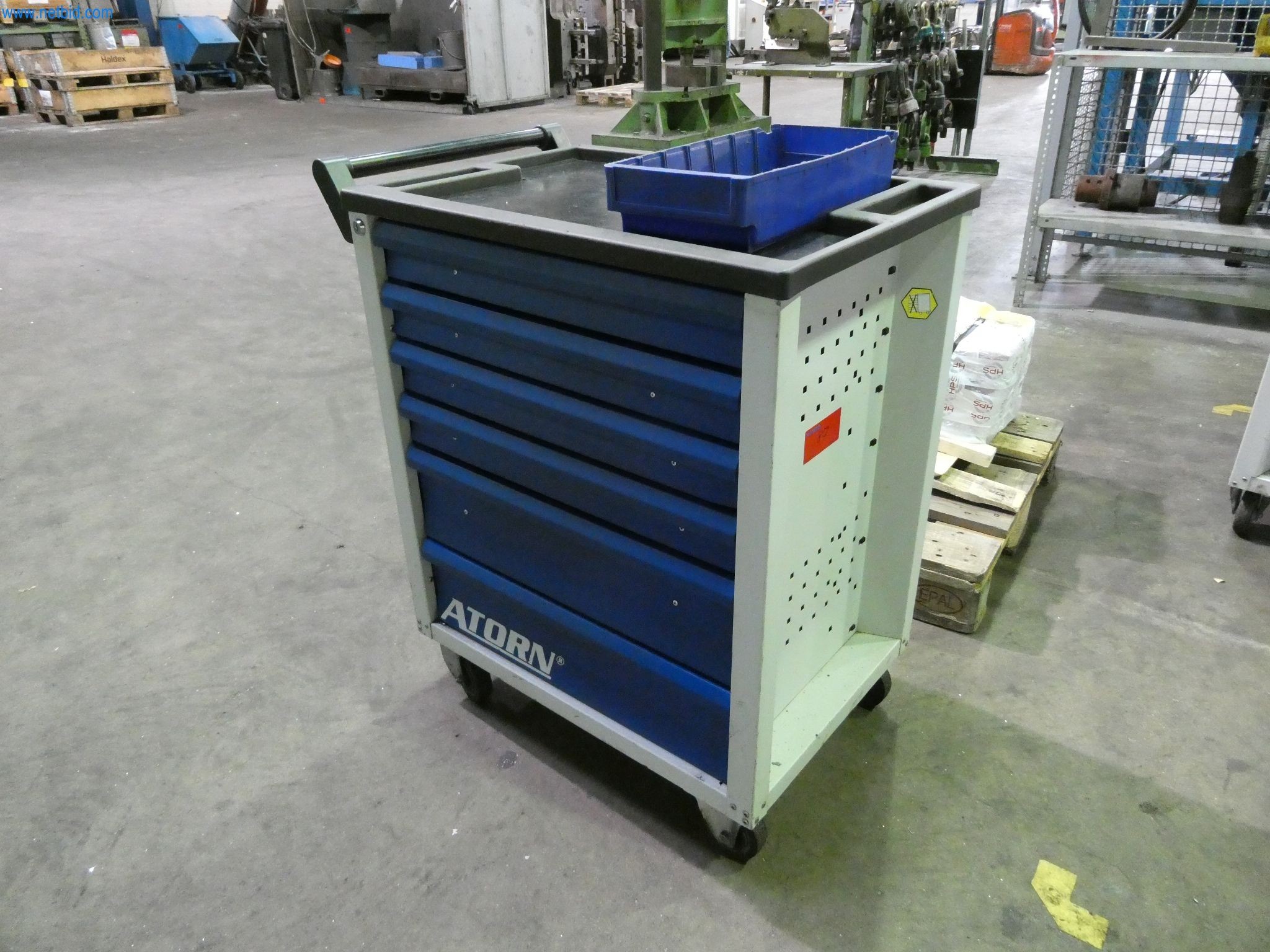 Máquinas e sistemas para a fundição injectada de metais ligeiros (grupos motopropulsores e peças estruturais)-2