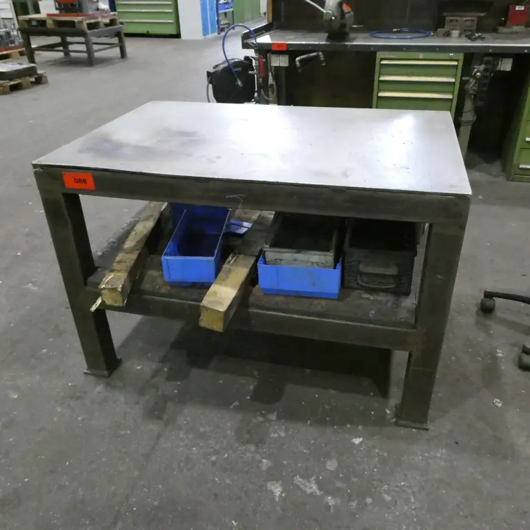 4 Steel storage tables