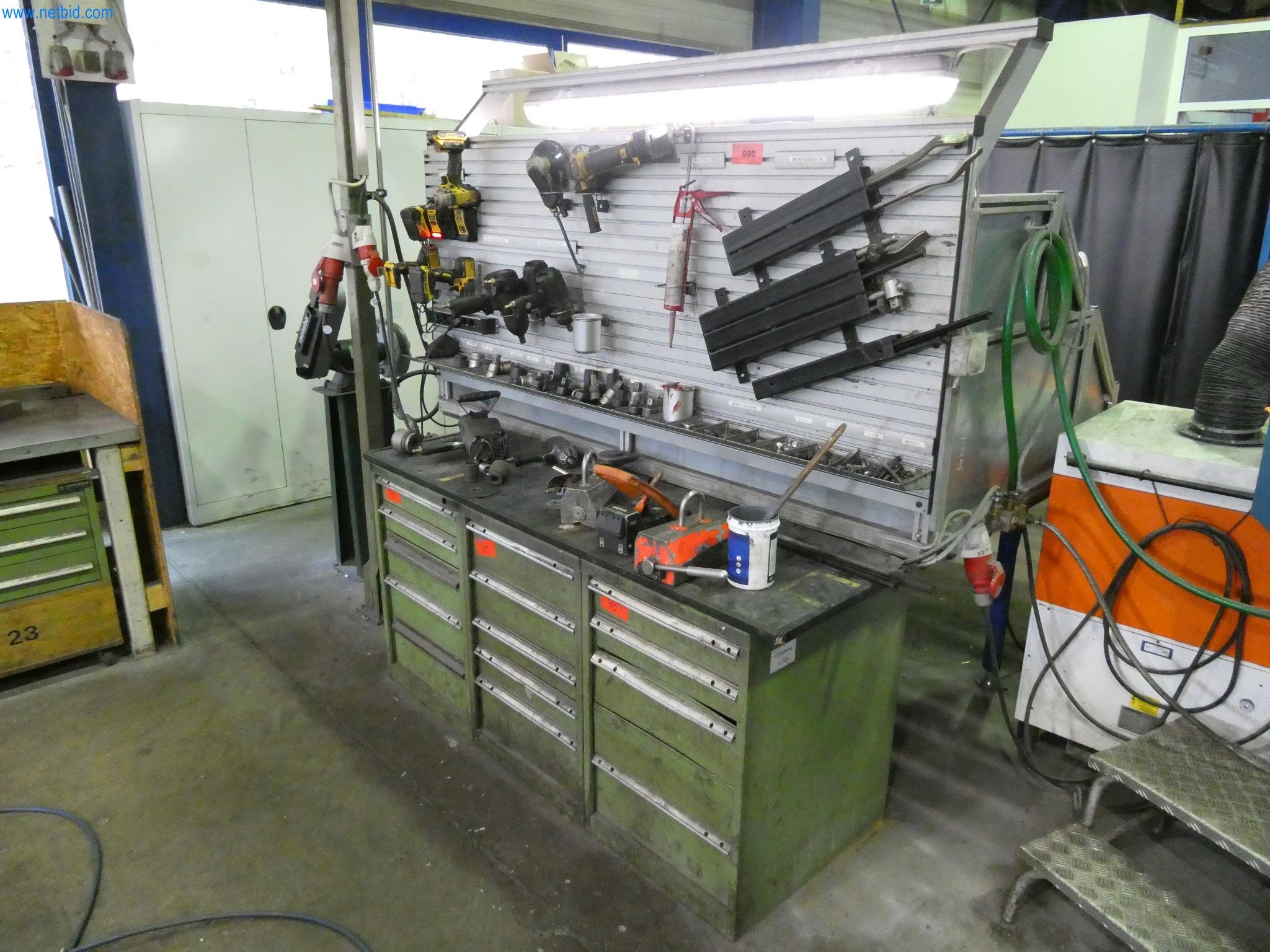 Machines & systems for light metal die casting (powertrain & structural parts)-2