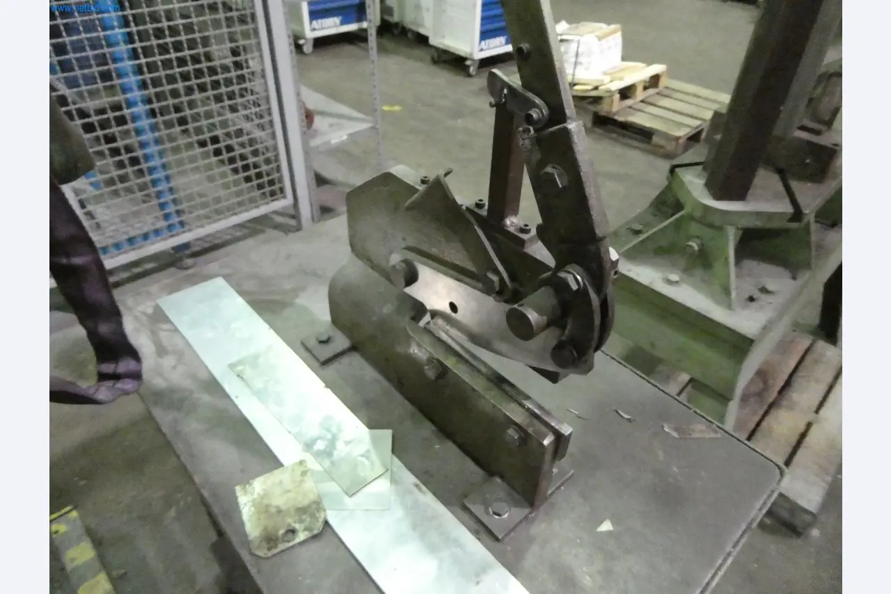 Machines & systems for light metal die casting (powertrain & structural parts)-2