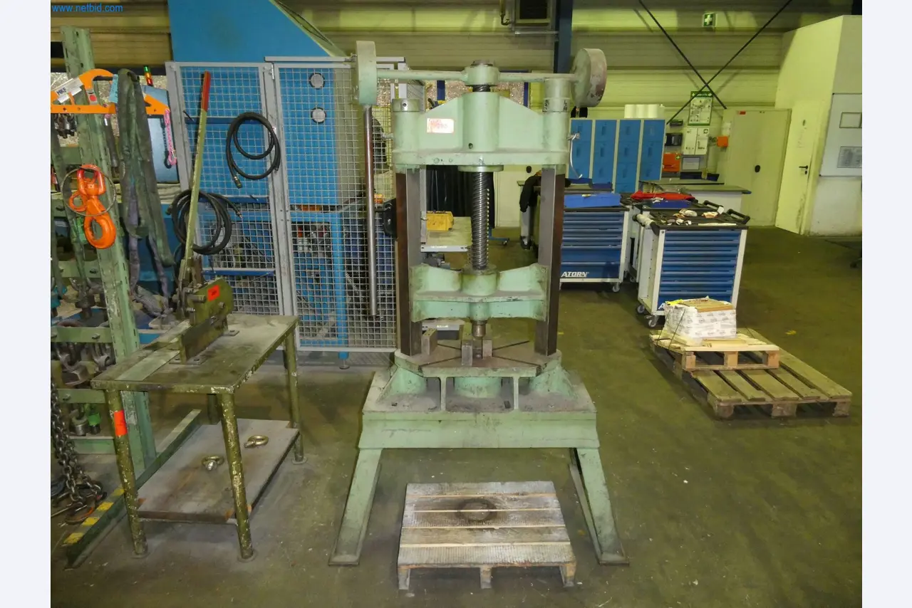 Machines & systems for light metal die casting (powertrain & structural parts)-1