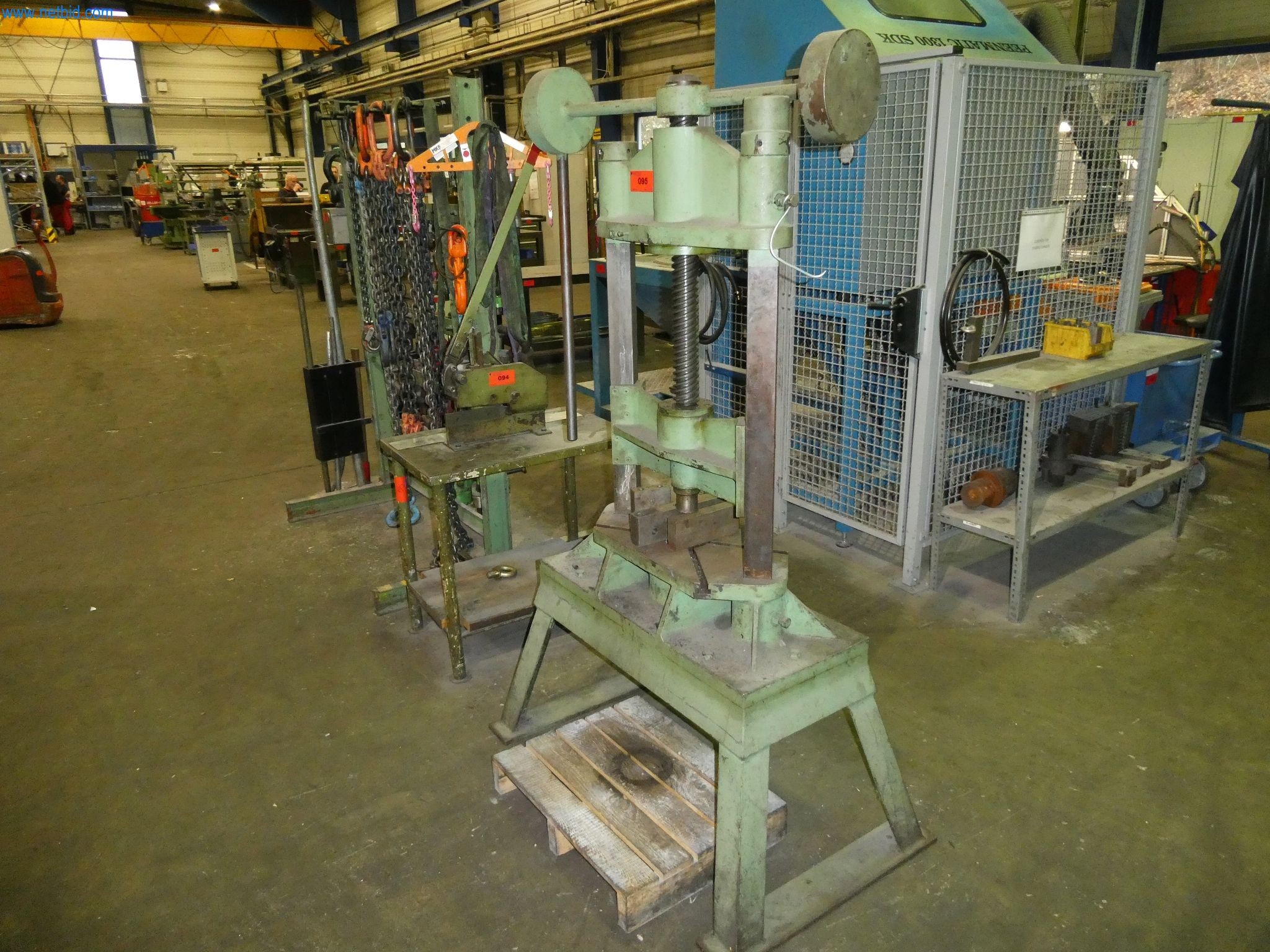 Machines & systems for light metal die casting (powertrain & structural parts)-2