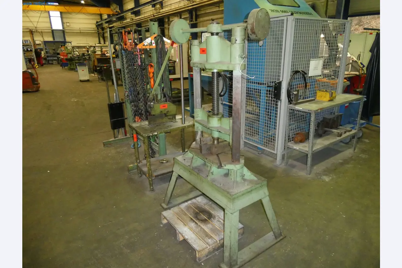 Machines & systems for light metal die casting (powertrain & structural parts)-2