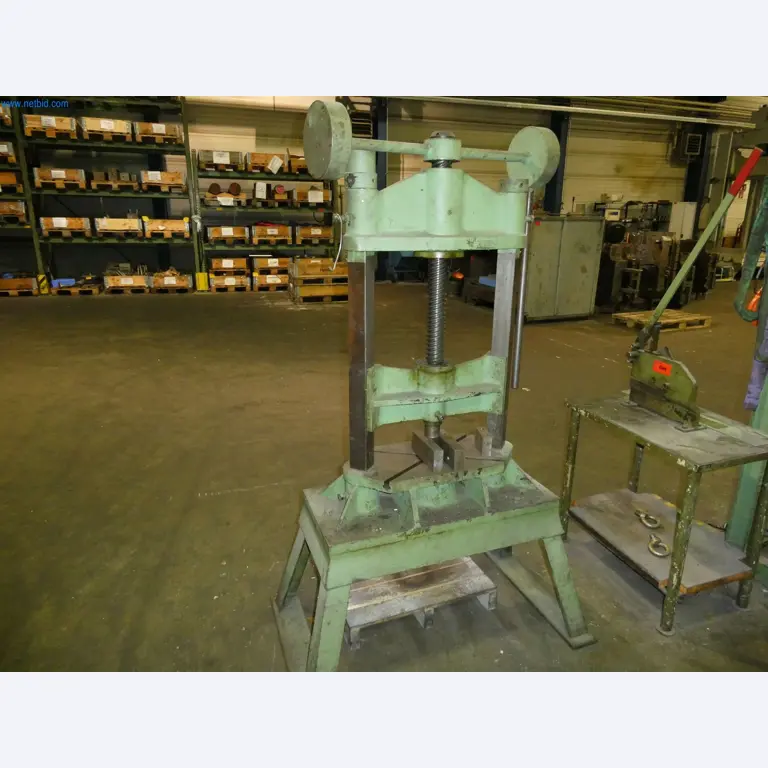 Machines & systems for light metal die casting (powertrain & structural parts)-3