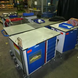 4 Mobile workbenches