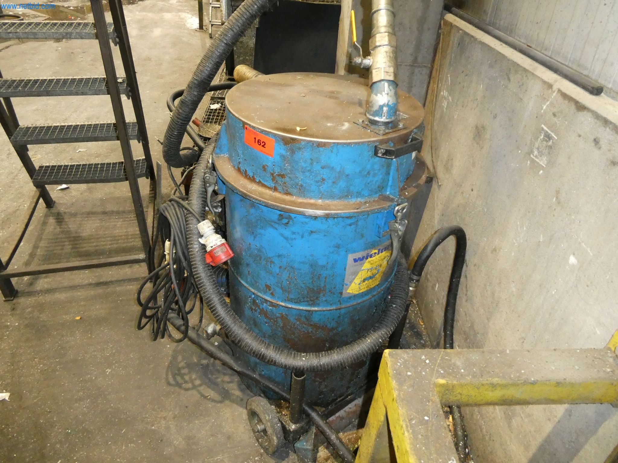 Machines & systems for light metal die casting (powertrain & structural parts)-4