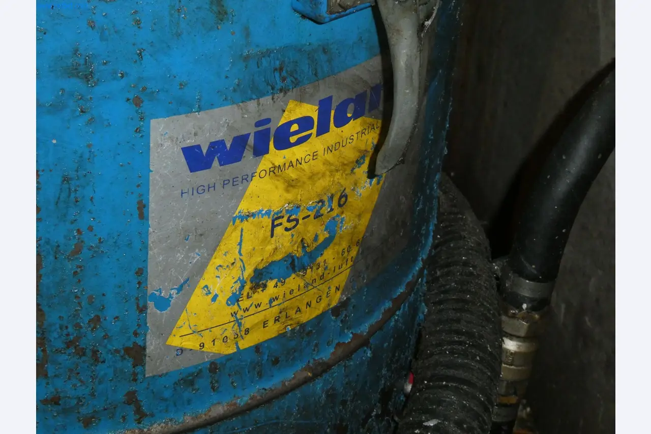 Machines & systems for light metal die casting (powertrain & structural parts)-5