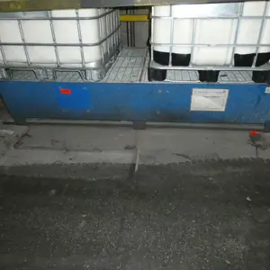 3 Hazardous goods drip pans