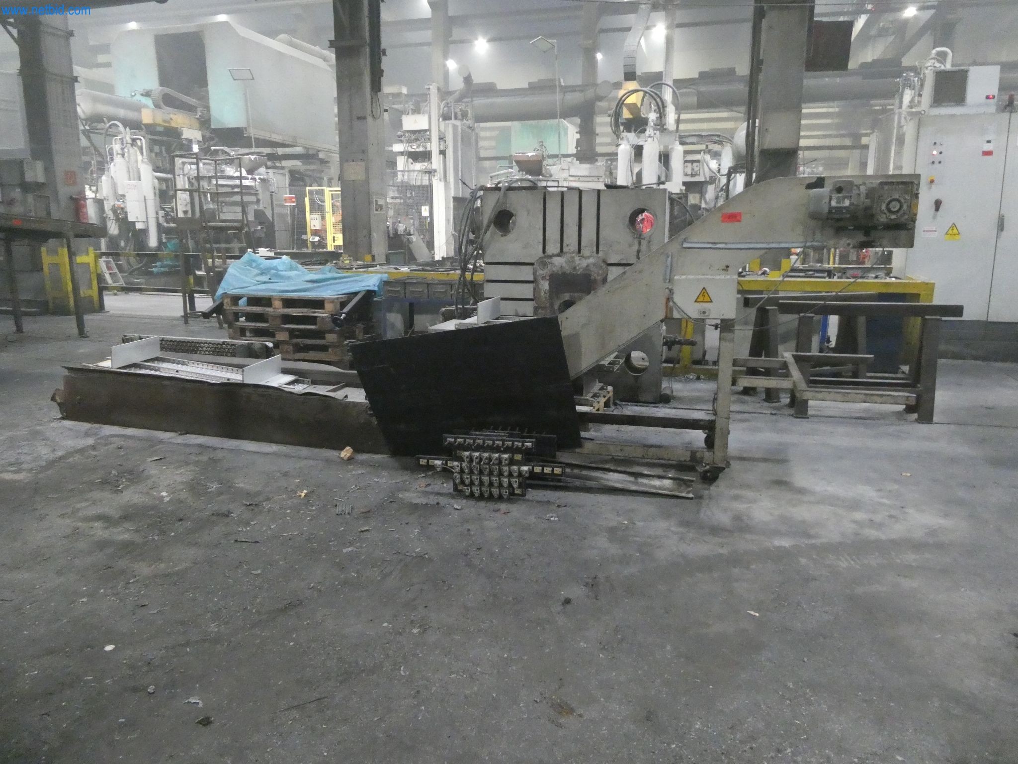 Machines & systems for light metal die casting (powertrain & structural parts)-1