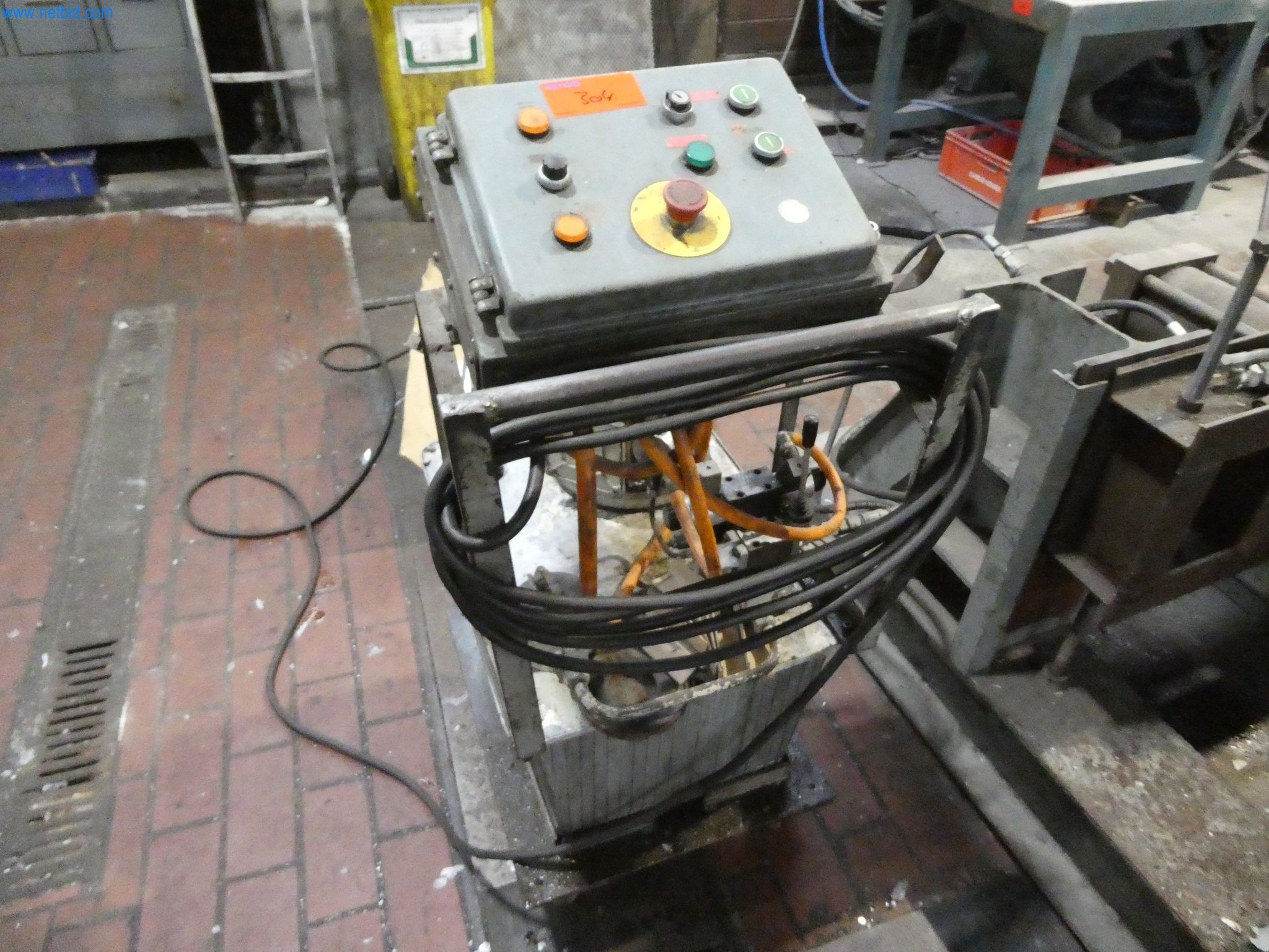 Machines & systems for light metal die casting (powertrain & structural parts)-3