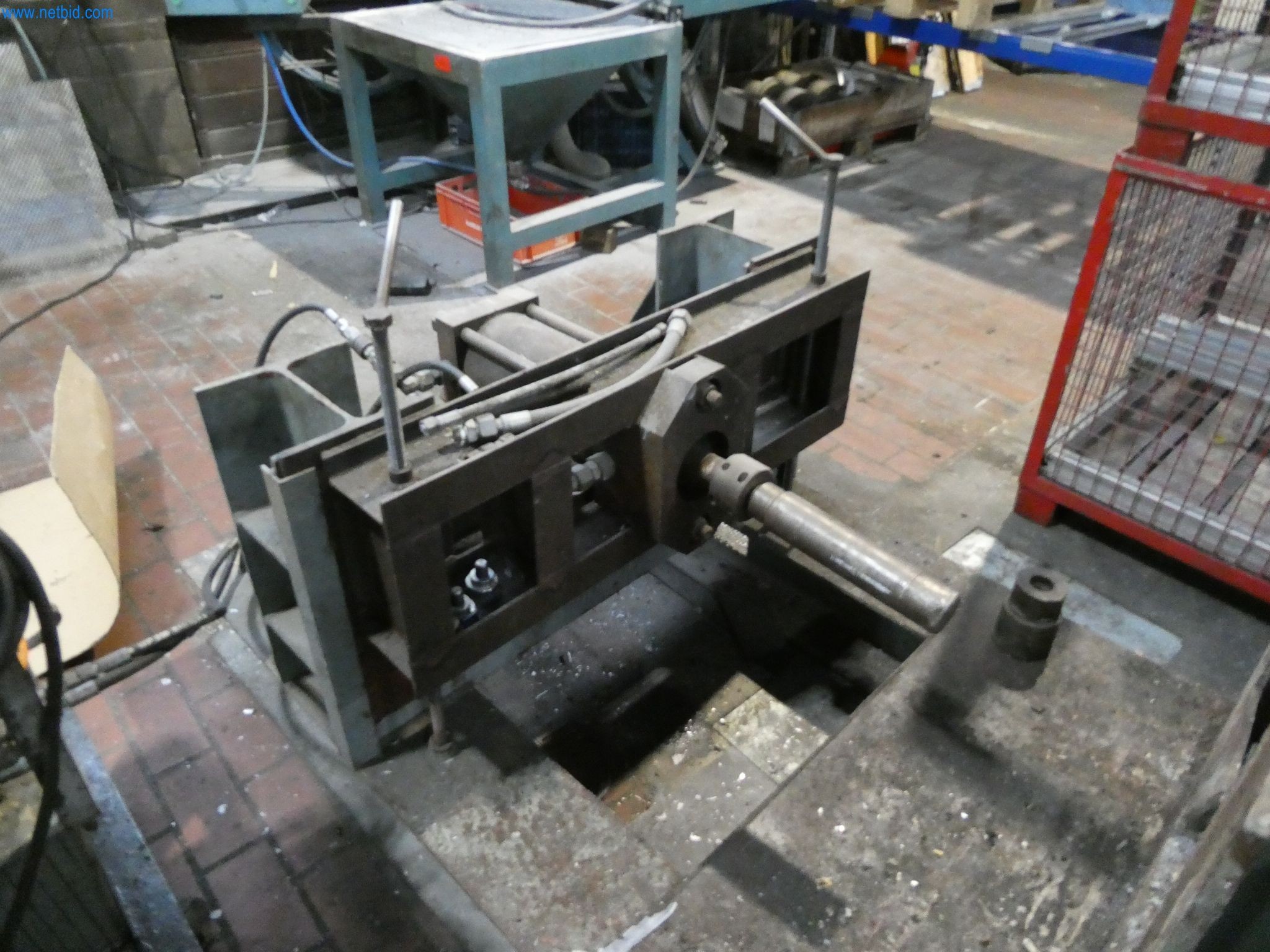 Machines & systems for light metal die casting (powertrain & structural parts)-4