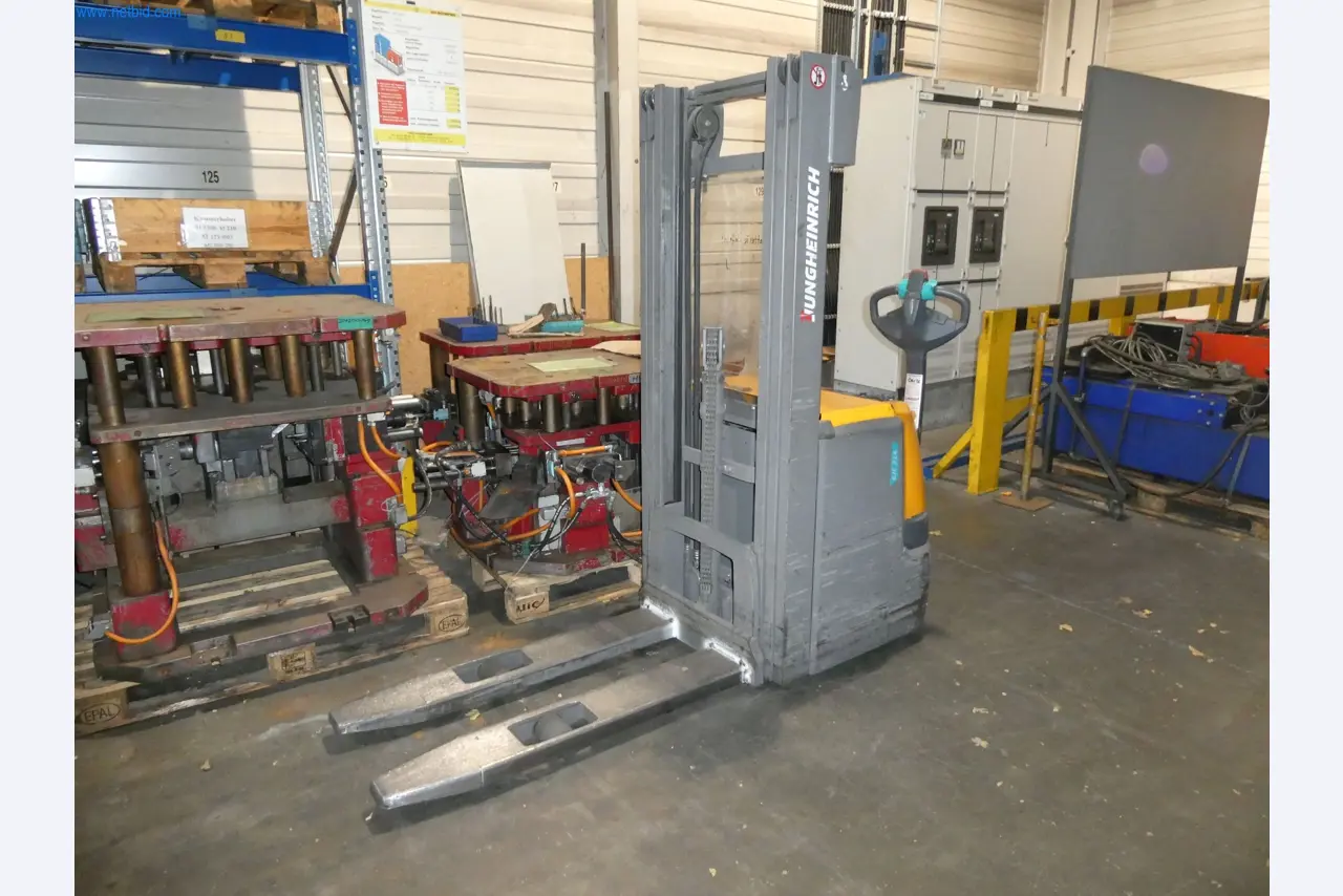 Machines & systems for light metal die casting (powertrain & structural parts)-2