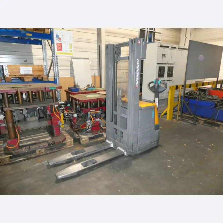 Machines & systems for light metal die casting (powertrain & structural parts)-2