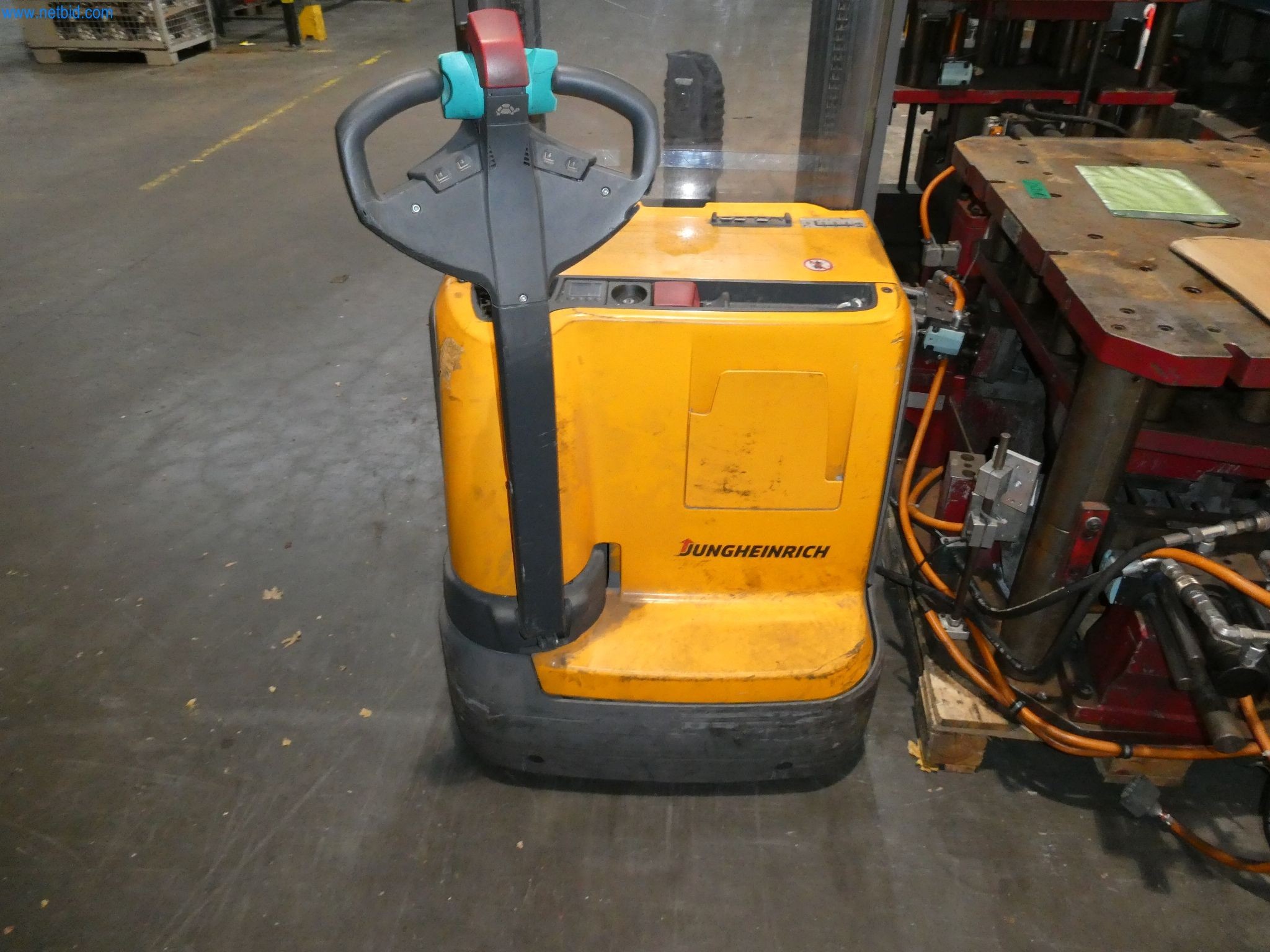 Machines & systems for light metal die casting (powertrain & structural parts)-3