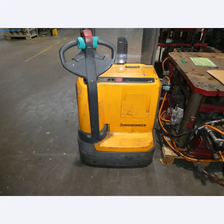 Machines & systems for light metal die casting (powertrain & structural parts)-3