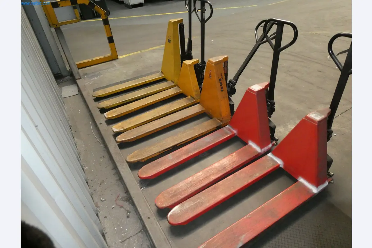 Machines & systems for light metal die casting (powertrain & structural parts)-3