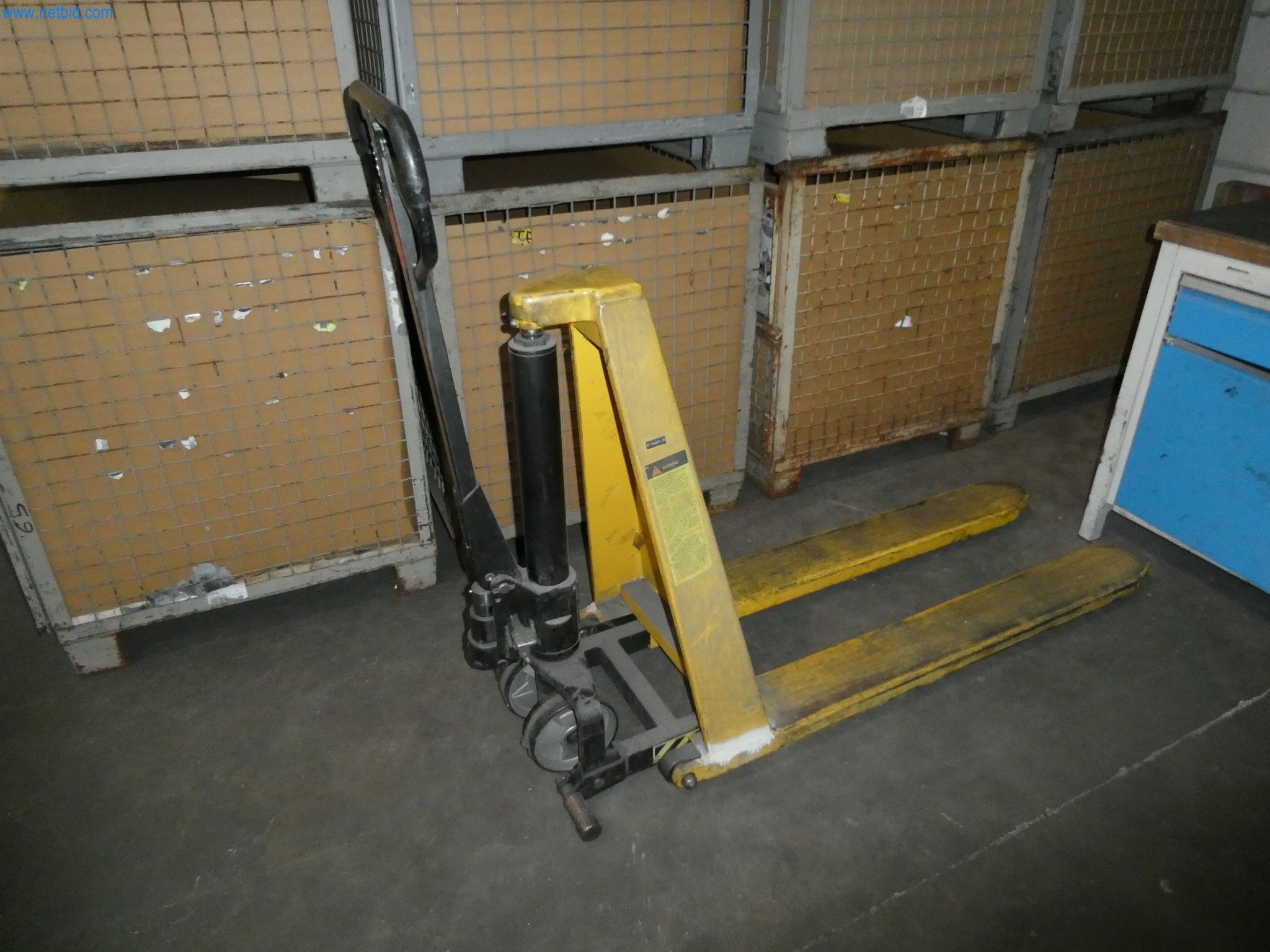 Machines & systems for light metal die casting (powertrain & structural parts)-8