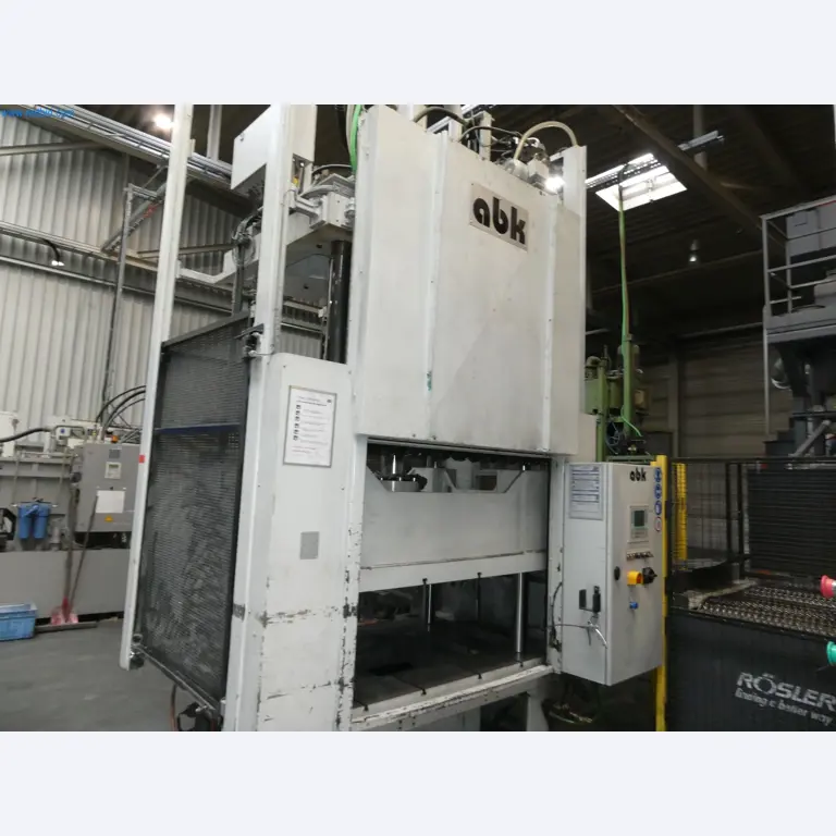 Machines & systems for light metal die casting (powertrain & structural parts)-12