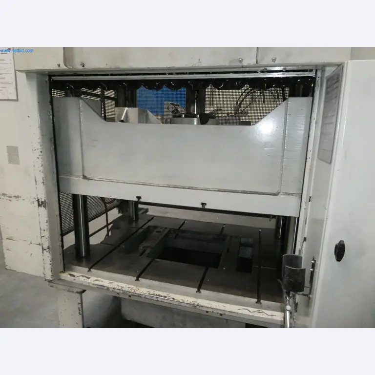 Machines & systems for light metal die casting (powertrain & structural parts)-15