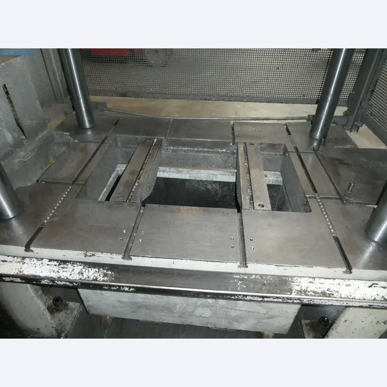 Machines & systems for light metal die casting (powertrain & structural parts)-8