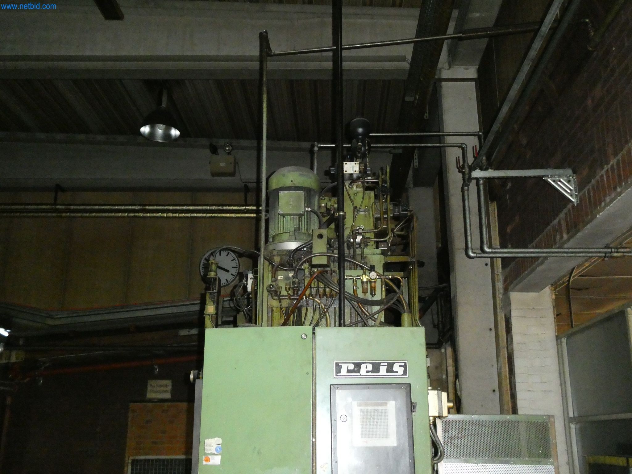 Machines & systems for light metal die casting (powertrain & structural parts)-4