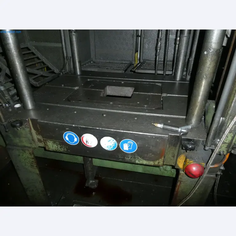 Machines & systems for light metal die casting (powertrain & structural parts)-9