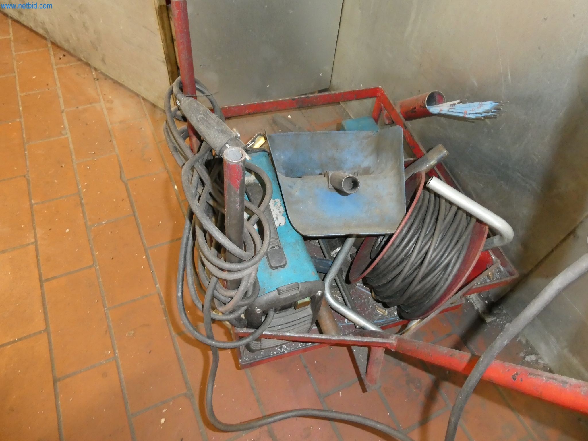 Machines & systems for light metal die casting (powertrain & structural parts)-3