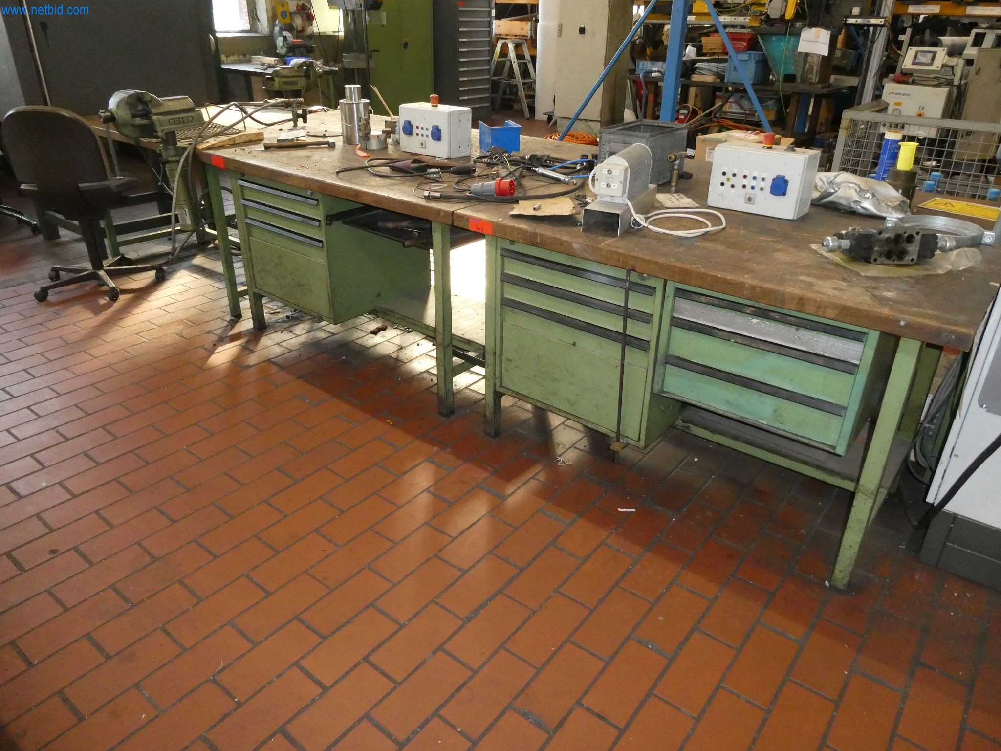 Machines & systems for light metal die casting (powertrain & structural parts)-2