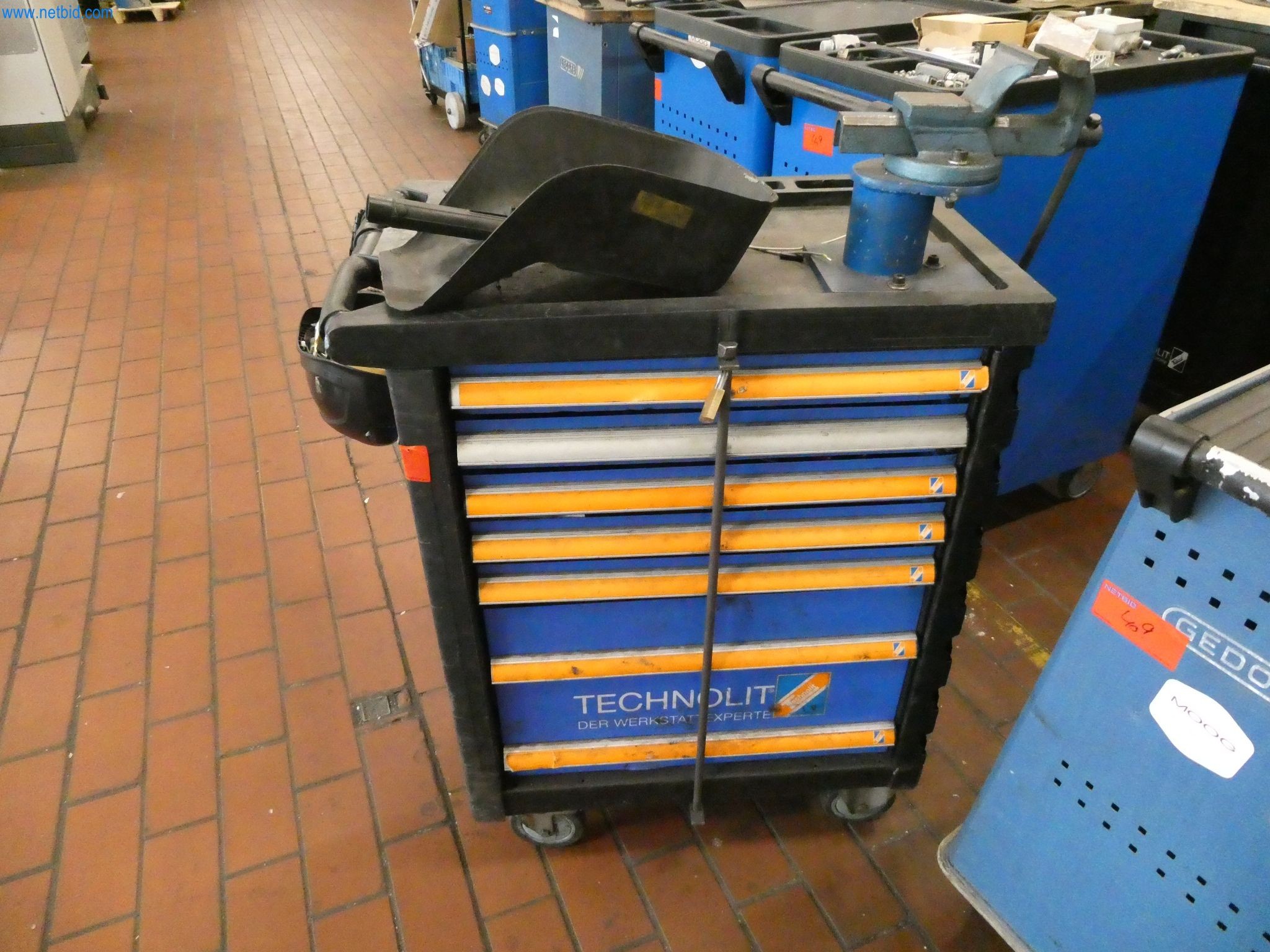 Machines & systems for light metal die casting (powertrain & structural parts)-7