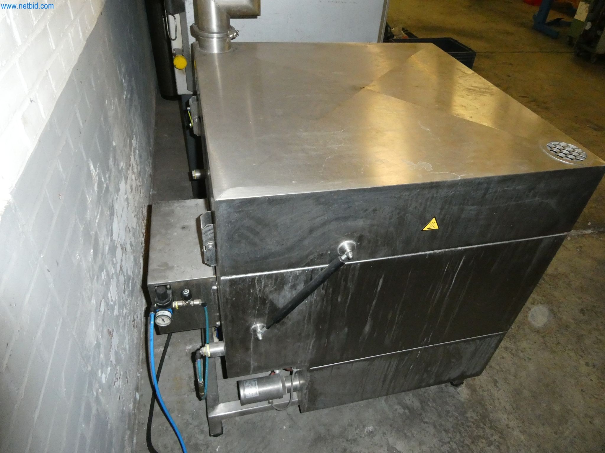 Machines & systems for light metal die casting (powertrain & structural parts)-3