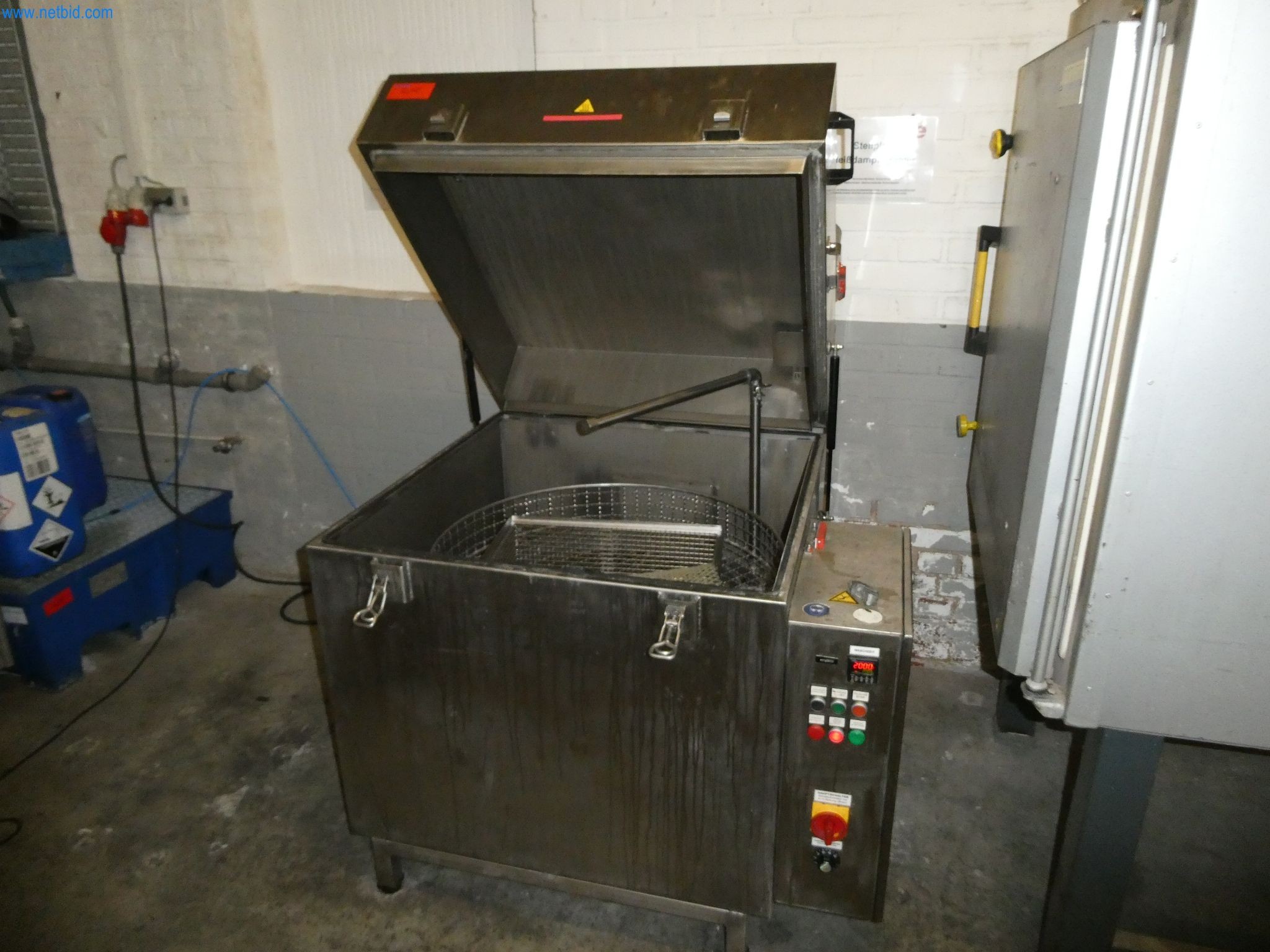 Machines & systems for light metal die casting (powertrain & structural parts)-5