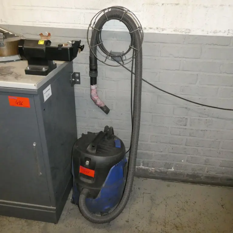 Industrial vacuum cleaner  Aero 21