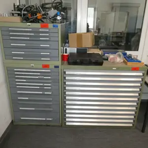 3 Telescopic drawer cabinets
