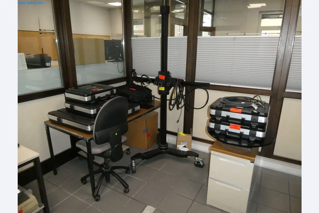 Stroji in sistemi za tlačno litje lahkih kovin (pogonski in strukturni deli)-1