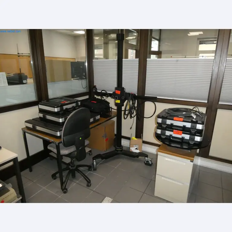 Stroji in sistemi za tlačno litje lahkih kovin (pogonski in strukturni deli)-1