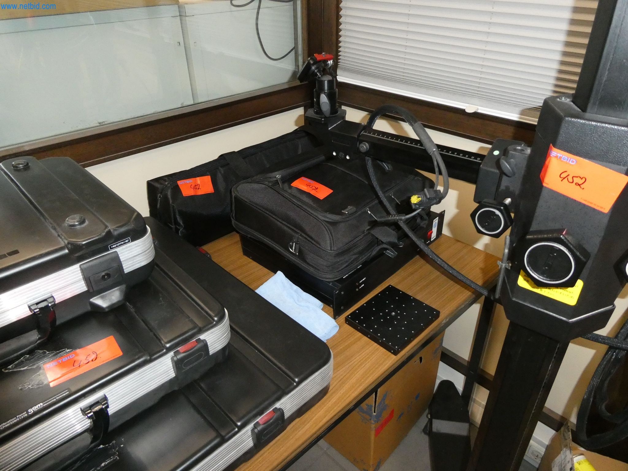 Máquinas e sistemas para a fundição injectada de metais ligeiros (grupos motopropulsores e peças estruturais)-3